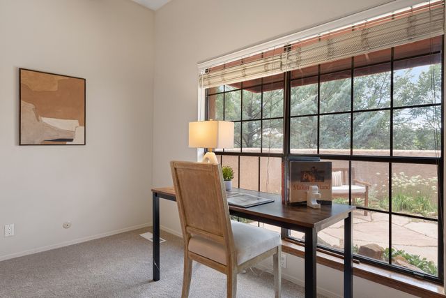 258 Cuesta del Norte, Santa Fe, NM 87501