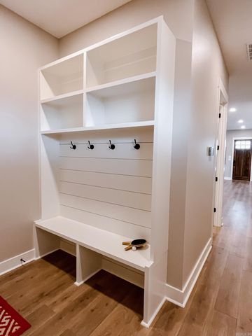 111 Legacy Way, Ward, AR 72176