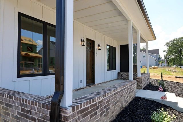 111 Legacy Way, Ward, AR 72176