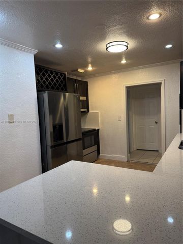 470 NE 127th St, North Miami, FL 33161