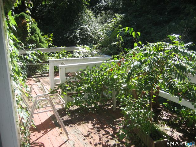 21 Terrace Drive, Montville, CT 06370