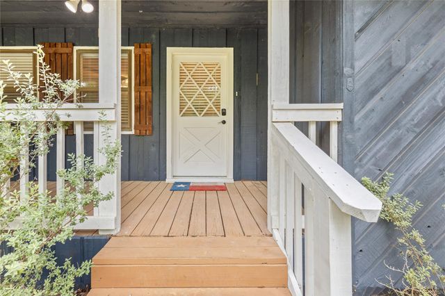 61 Southwood Forest Road, Huntsville, TX 77340