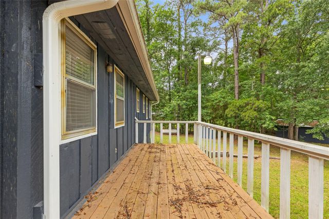 61 Southwood Forest Road, Huntsville, TX 77340