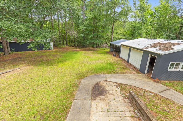 61 Southwood Forest Road, Huntsville, TX 77340