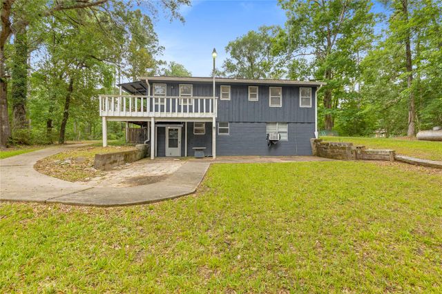 61 Southwood Forest Road, Huntsville, TX 77340