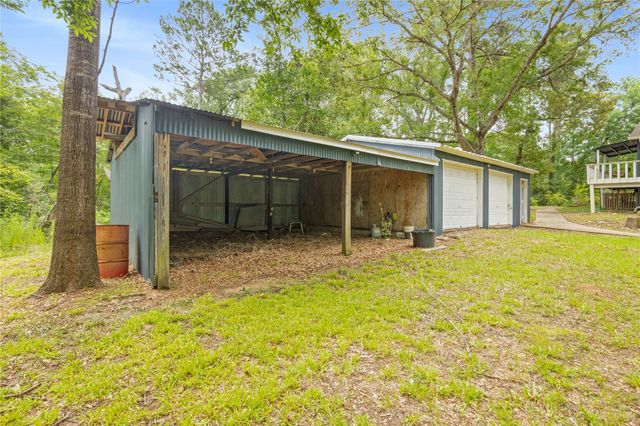 61 Southwood Forest Road, Huntsville, TX 77340