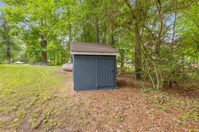61 Southwood Forest Road, Huntsville, TX 77340
