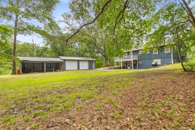 61 Southwood Forest Road, Huntsville, TX 77340