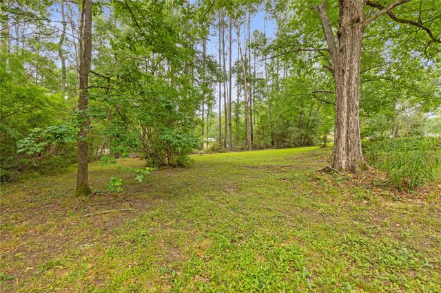 61 Southwood Forest Road, Huntsville, TX 77340