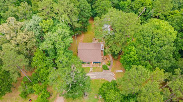 61 Southwood Forest Road, Huntsville, TX 77340