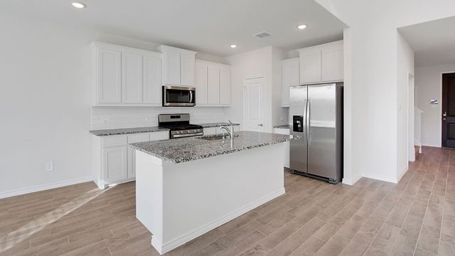2342 Skyward St, Grand Prairie, TX 75052