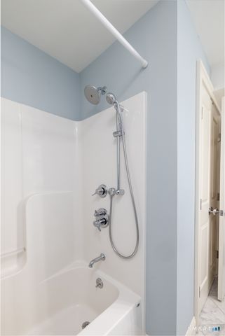 12 Colony Road, Canton, CT 06019