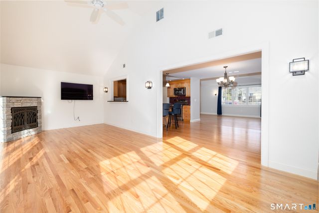 12 Colony Road, Canton, CT 06019