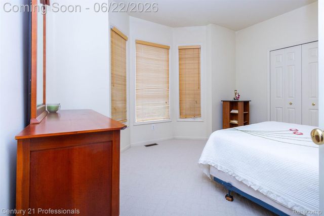 8225 Brookstone Lane, Village Of Clarkston, MI 48348