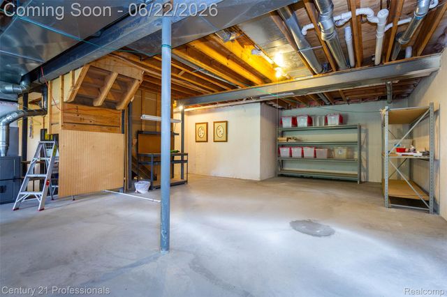 8225 Brookstone Lane, Village Of Clarkston, MI 48348