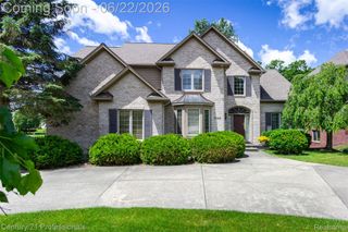 8225 Brookstone Lane, Village Of Clarkston, MI 48348