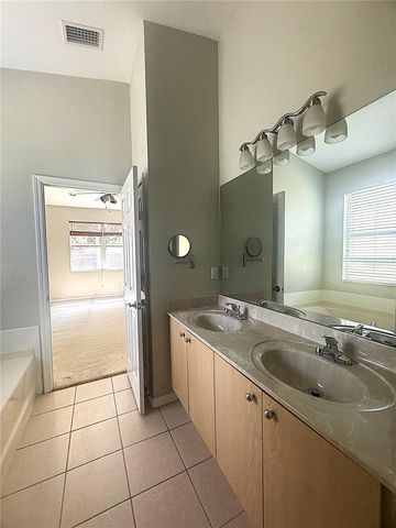 11739 HOLLY CREEK DRIVE, Riverview, FL 33569