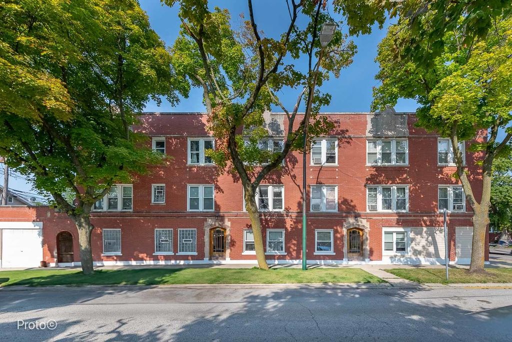 5148 N Monitor Avenue 301, Chicago, IL 60630