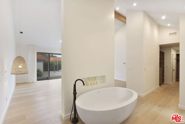 24728 Vantage Point Terrace, Malibu, CA 90265