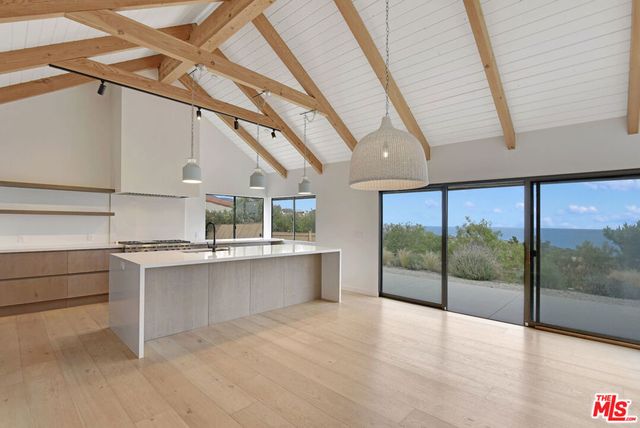 24728 Vantage Point Terrace, Malibu, CA 90265