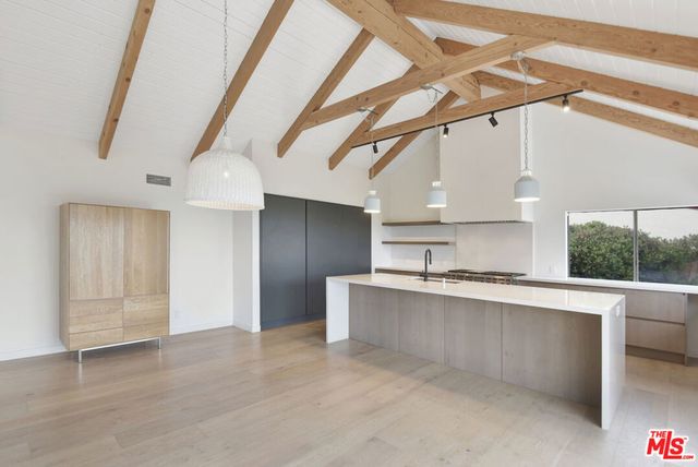 24728 Vantage Point Terrace, Malibu, CA 90265