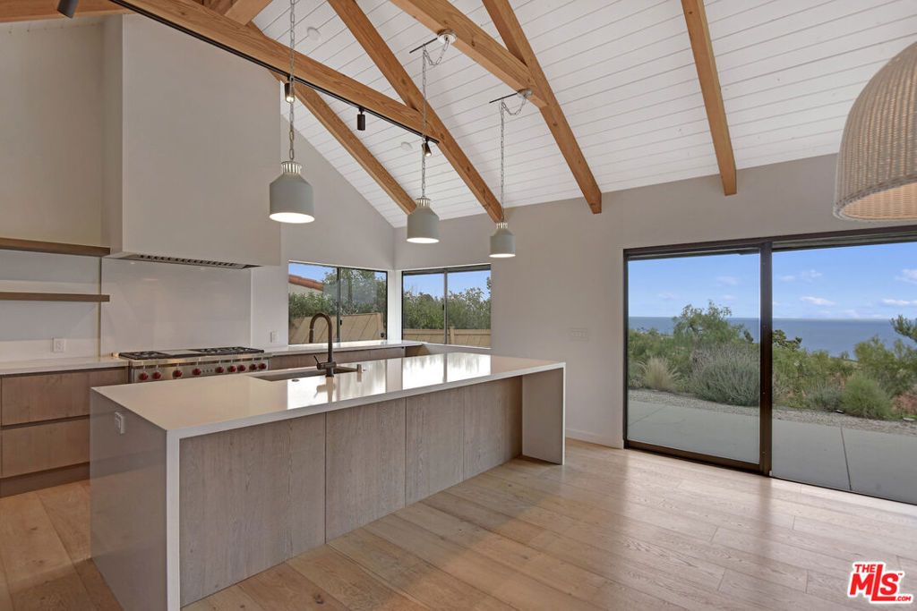 24728 Vantage Point Terrace, Malibu, CA 90265