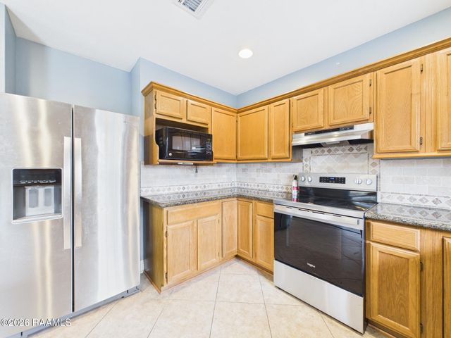 115 La Rue Vil, Lafayette, LA 70508