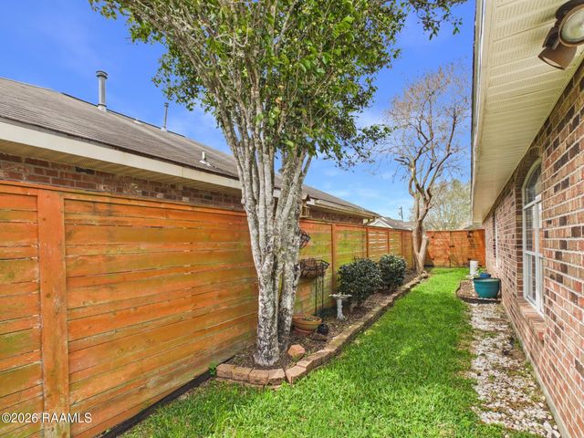 115 La Rue Vil, Lafayette, LA 70508