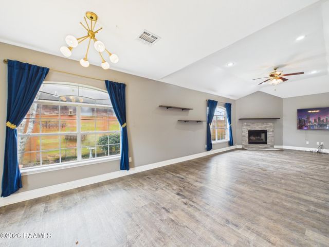 115 La Rue Vil, Lafayette, LA 70508