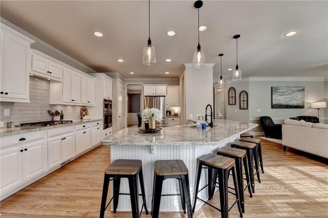 7051 Dove Point Lane, Hoschton, GA 30548