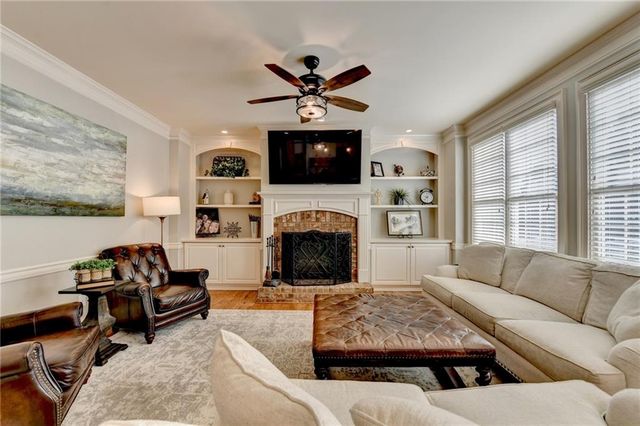 7051 Dove Point Lane, Hoschton, GA 30548