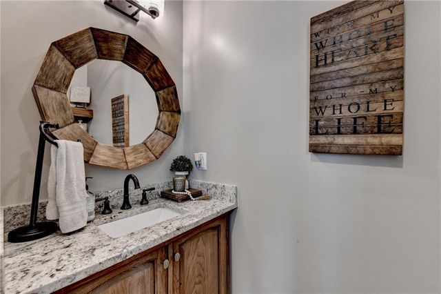 7051 Dove Point Lane, Hoschton, GA 30548