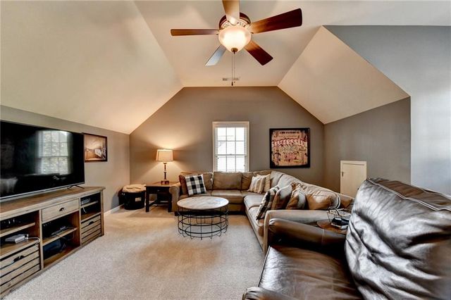 7051 Dove Point Lane, Hoschton, GA 30548