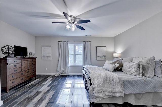 7051 Dove Point Lane, Hoschton, GA 30548