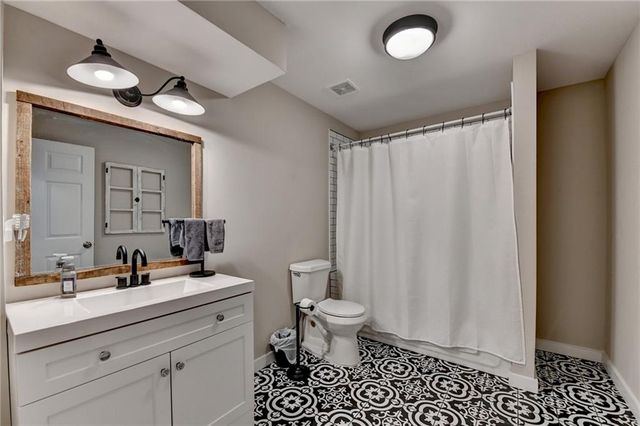 7051 Dove Point Lane, Hoschton, GA 30548