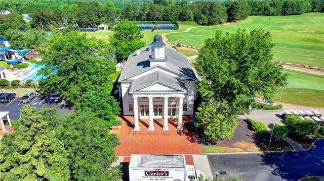 7051 Dove Point Lane, Hoschton, GA 30548