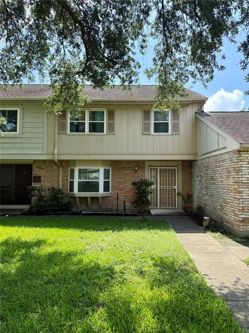 6451 Creekbend Drive 132, Houston, TX 77096