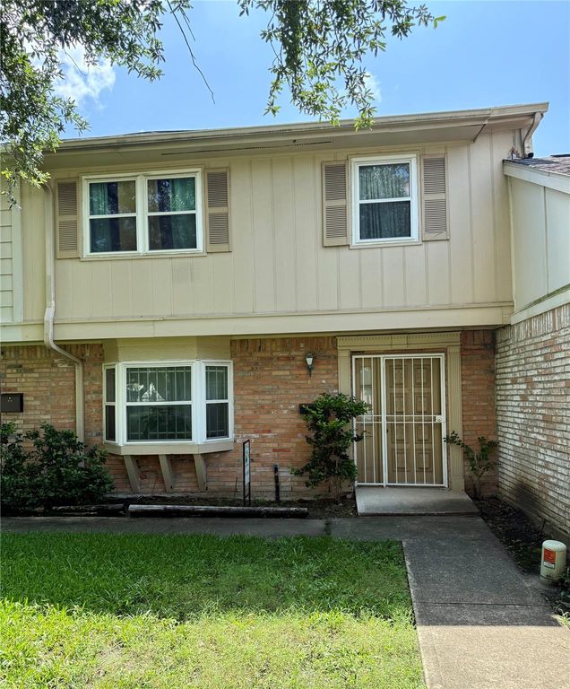 6451 Creekbend Drive 132, Houston, TX 77096