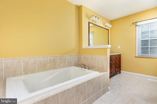 3419 BEECHCRAFT DR, Alexandria, VA 22306