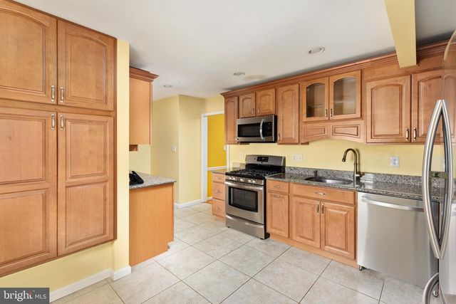 3419 BEECHCRAFT DR, Alexandria, VA 22306