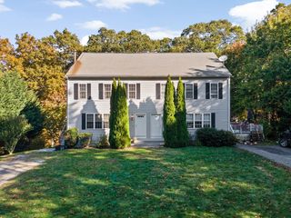 38 Hawley Ave 38, Plymouth, MA 02360