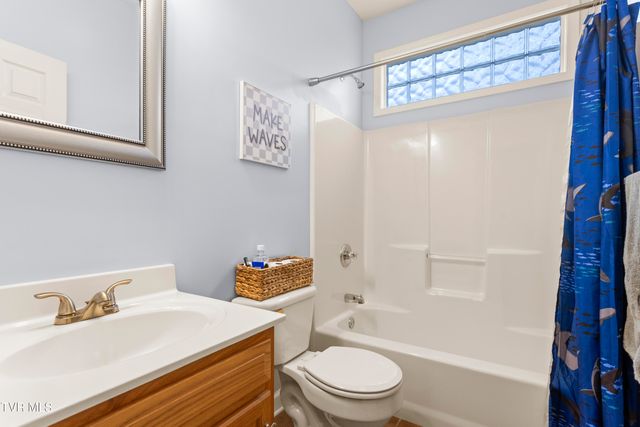 14707 Village Loop, Abingdon, VA 24210