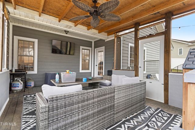 14707 Village Loop, Abingdon, VA 24210