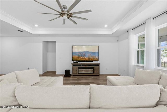 313 CODY CREST Court, Jacksonville, FL 32226