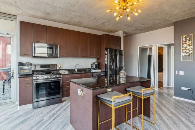 659 W Randolph Street 909, Chicago, IL 60661