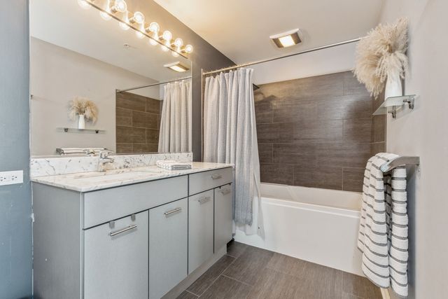 659 W Randolph Street 909, Chicago, IL 60661