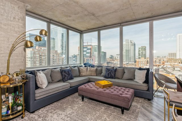 659 W Randolph Street 909, Chicago, IL 60661