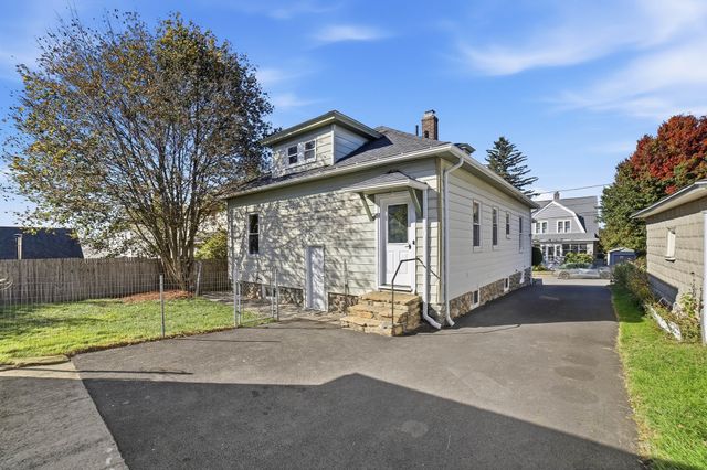 194 Whitmarsh Ave, Worcester, MA 01606