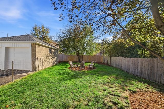 194 Whitmarsh Ave, Worcester, MA 01606