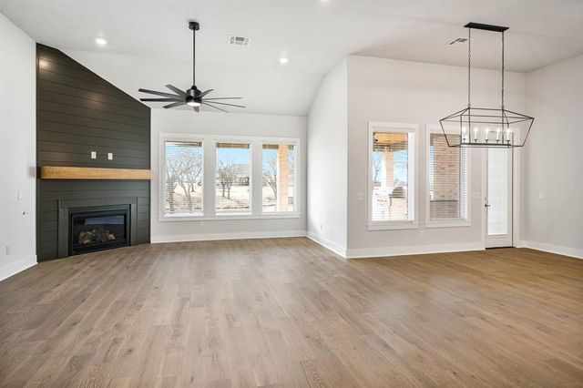 2220 Winter Creek Boulevard, Blanchard, OK 73010